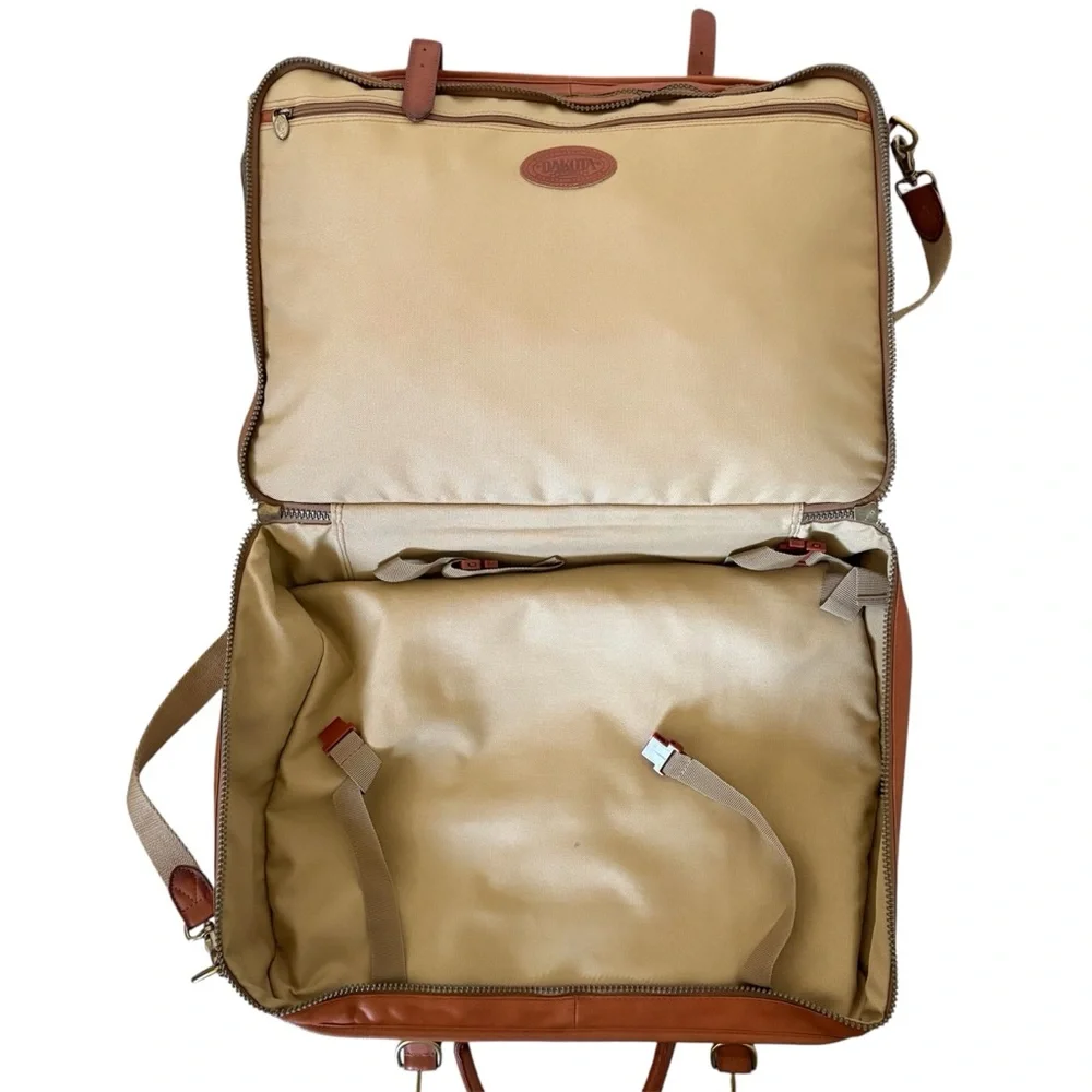 Vintage Dakota by Tumi Soft Leather Suitcase Travel Bag Carry On 20” x 15.5”